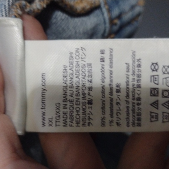 TOMMY Hilfiger blue jean jacket - Picture 9 of 11